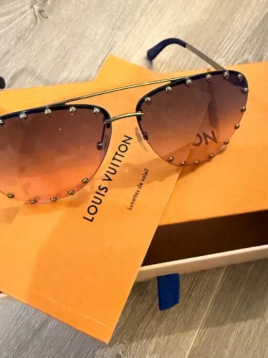 Louis Vuitton Rimless Studded Aviator Gradient Orange Lens Metal Frame Sunglasse main image 3